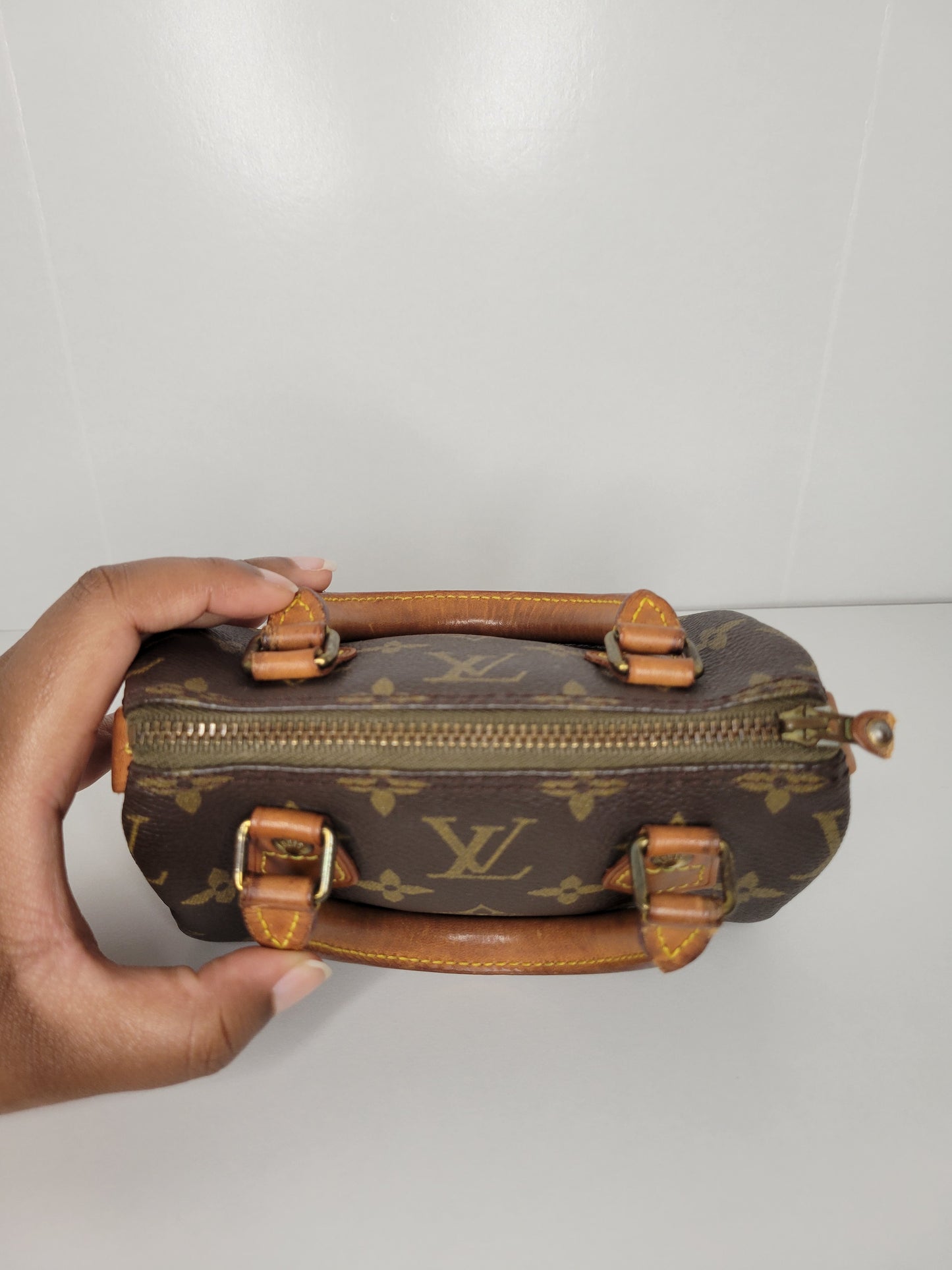 Louis Vuitton Mini Speedy HL w / Strap