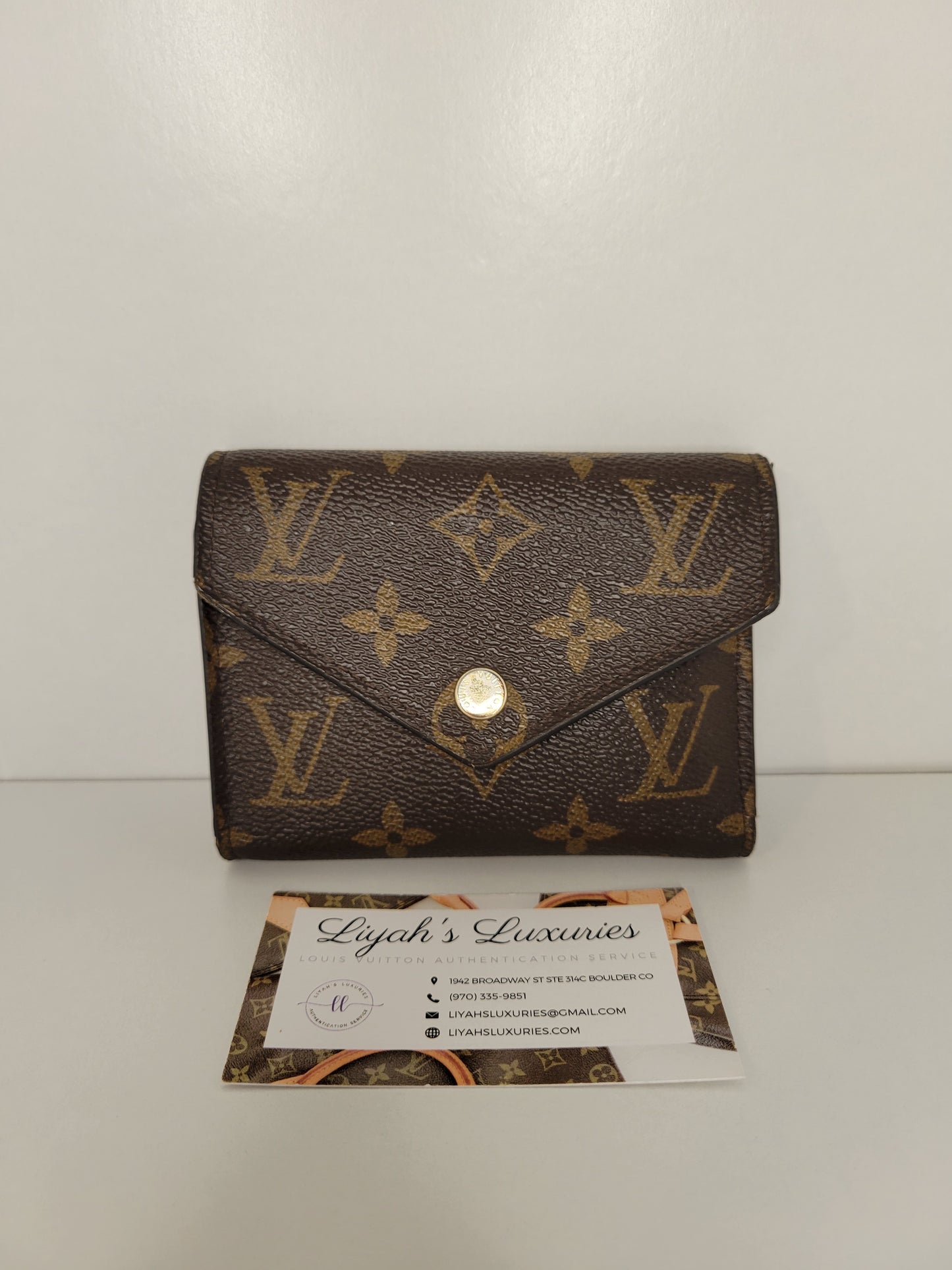 Louis Vuitton Monogram Victorine SD3128