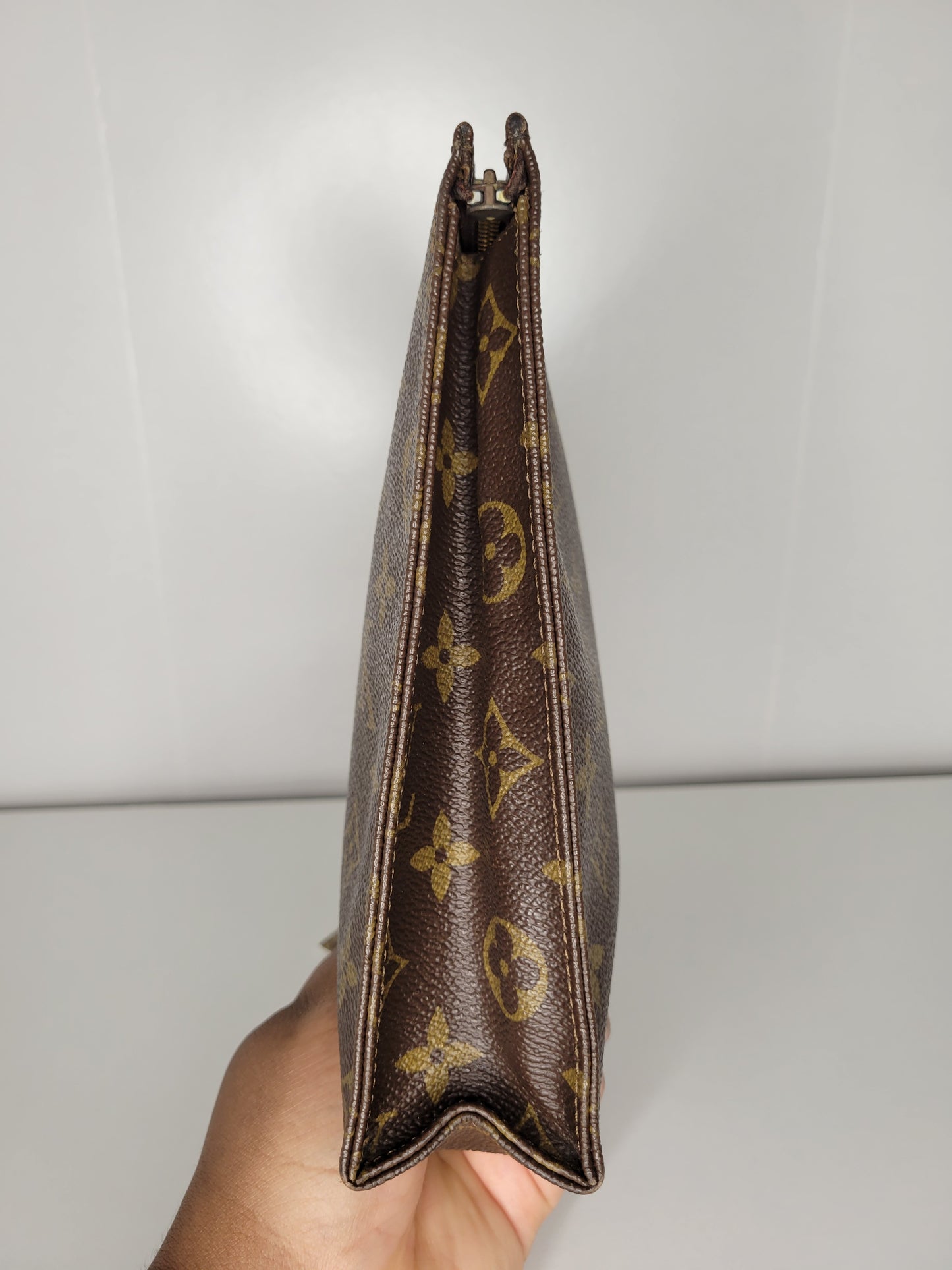 Louis Vuitton Monogram Vintage Toiletry 26 834