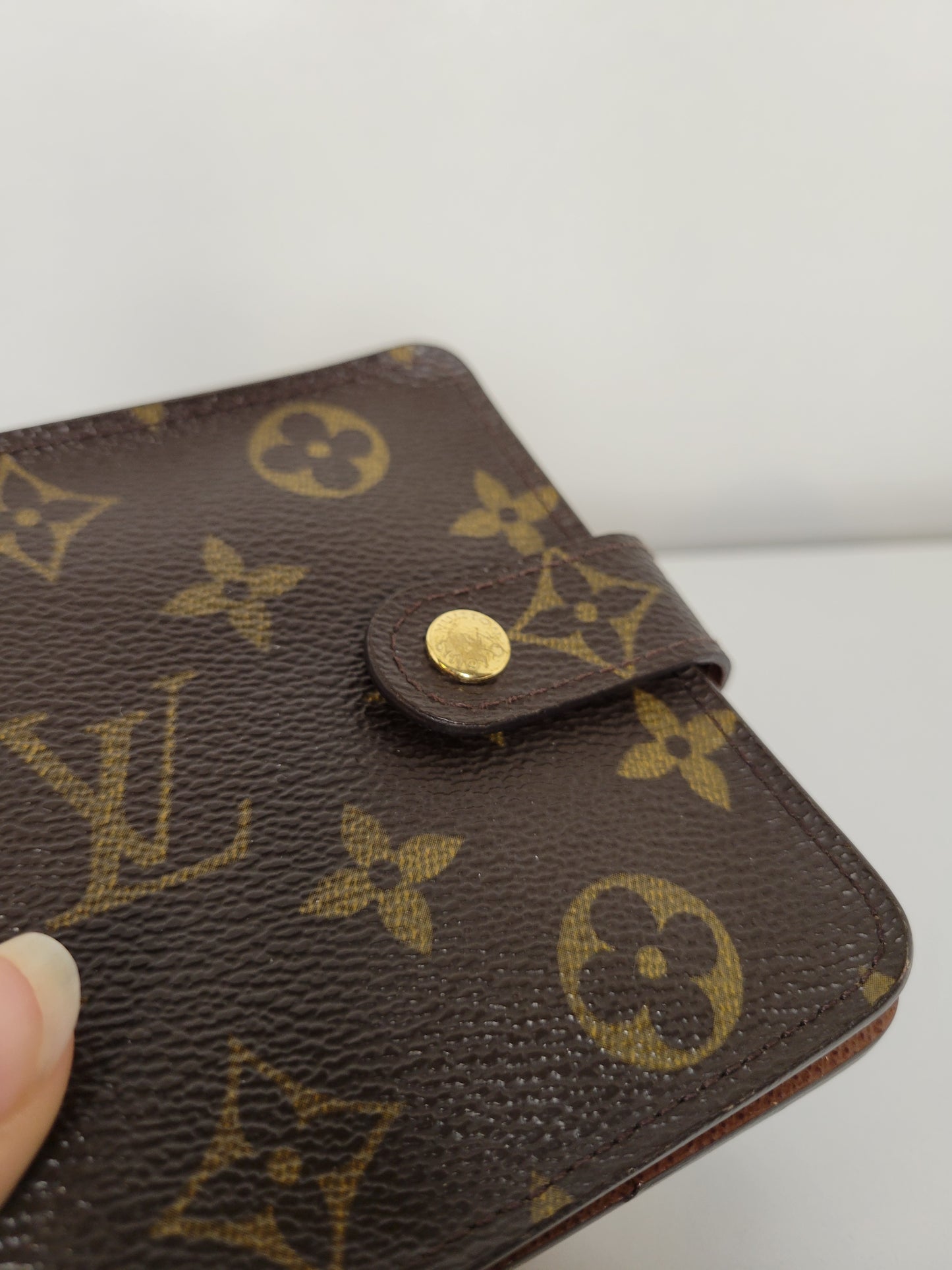 Louis Vuitton Vintage Compact Monogram Wallet MI1015