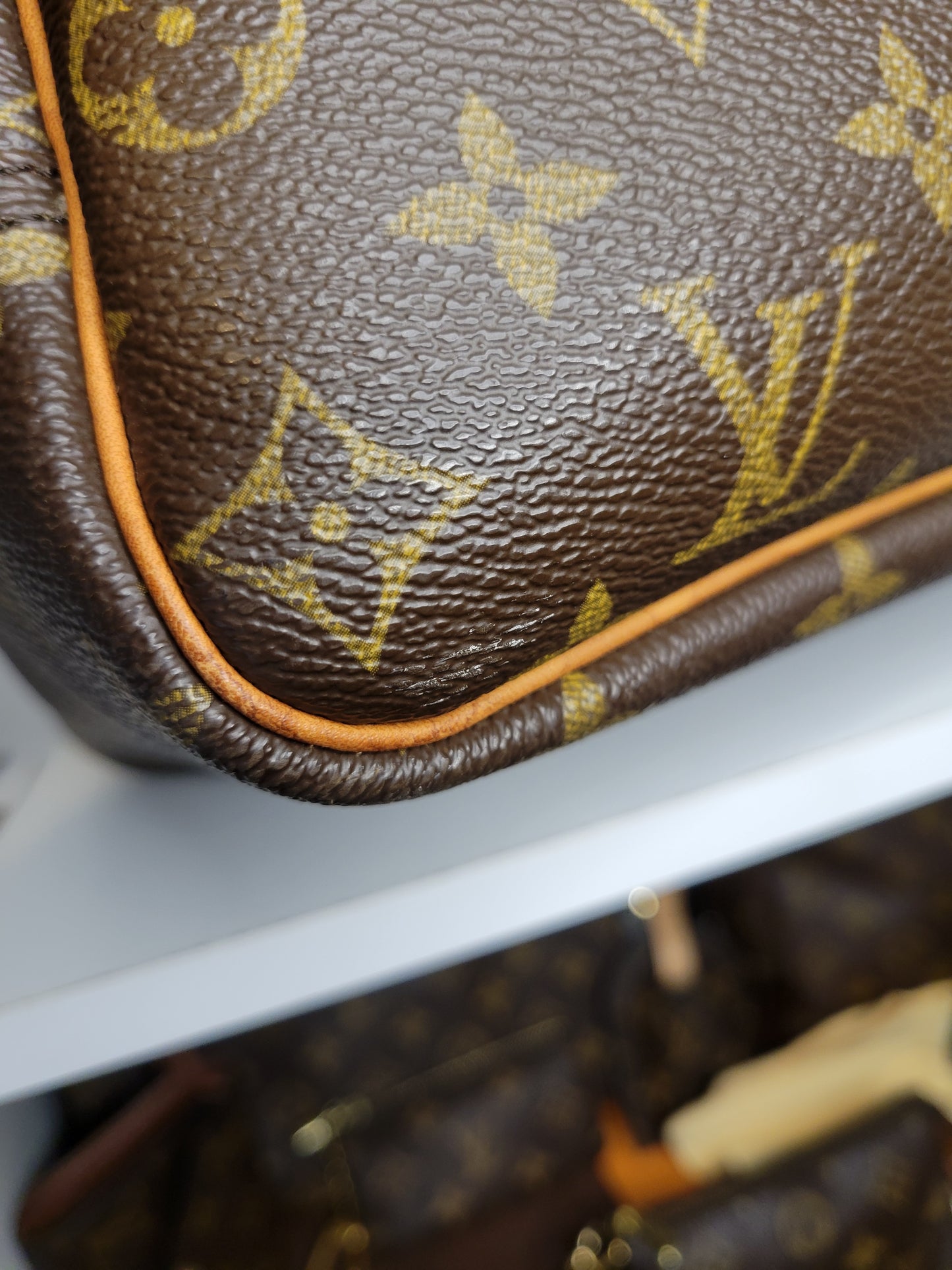 Louis Vuitton Monogram Deauville MB0081