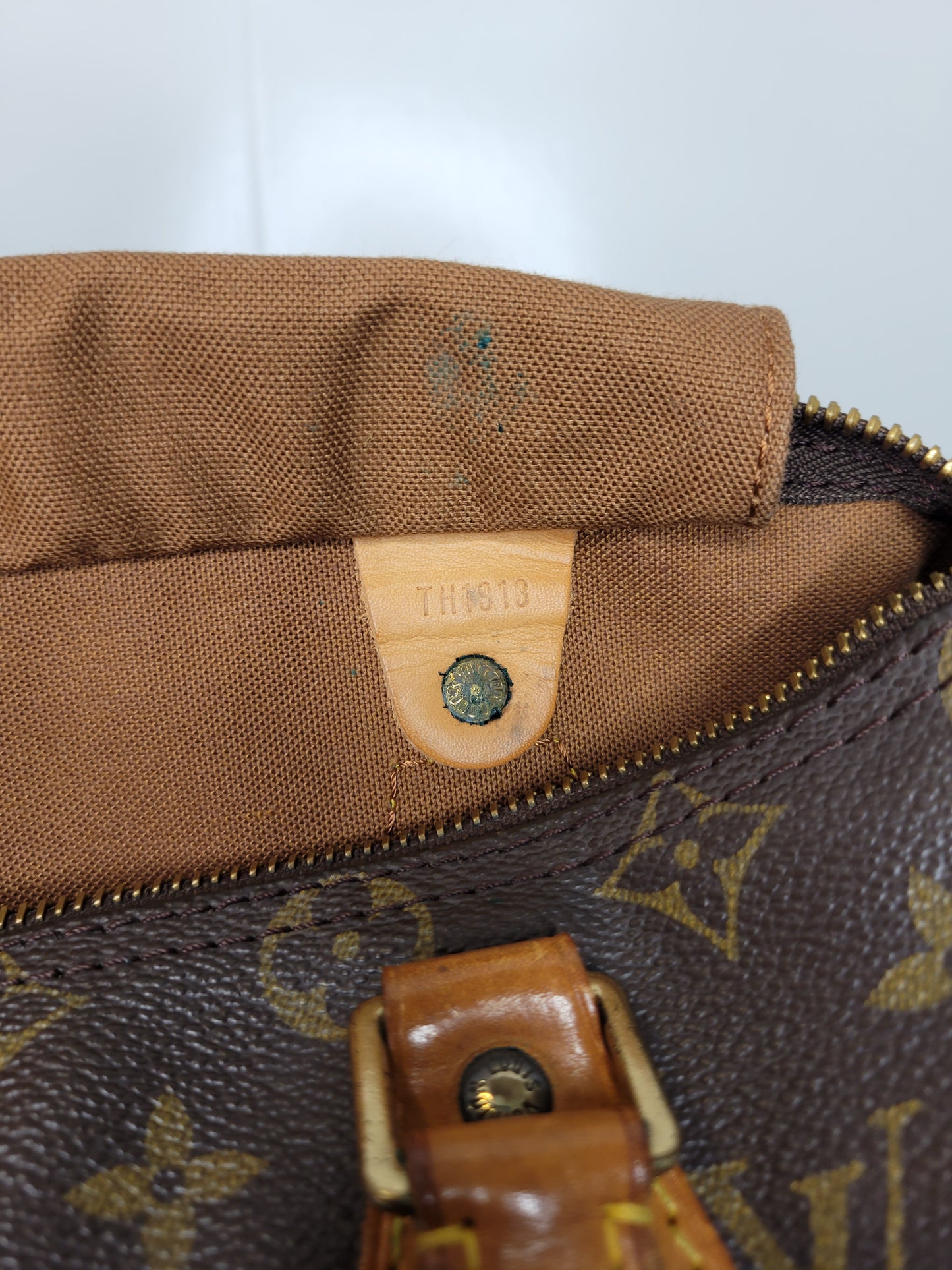 (Reserved) Louis Vuitton Monogram Vintage Speedy 25