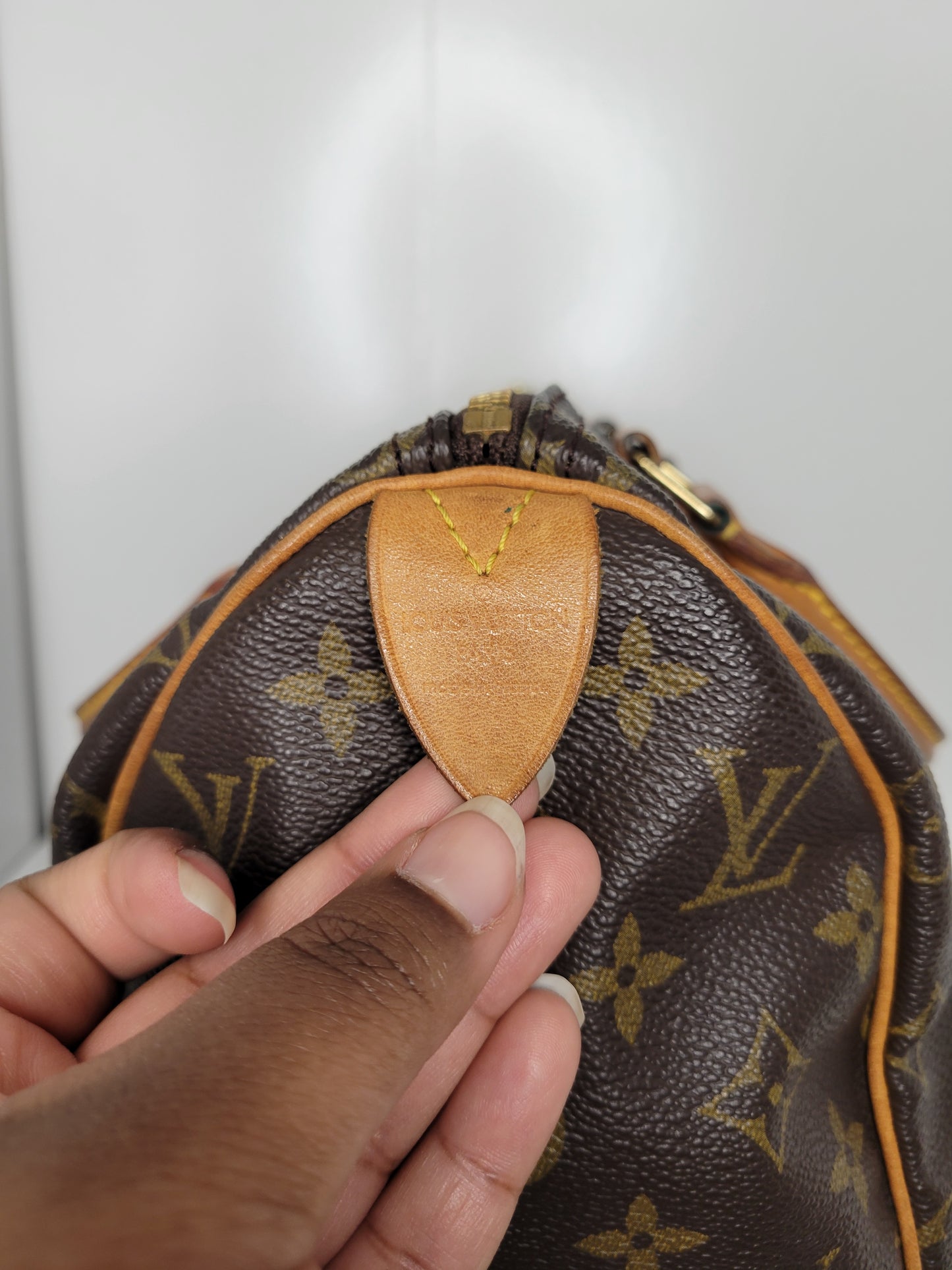 (Reserved) Louis Vuitton Monogram Vintage Speedy 25