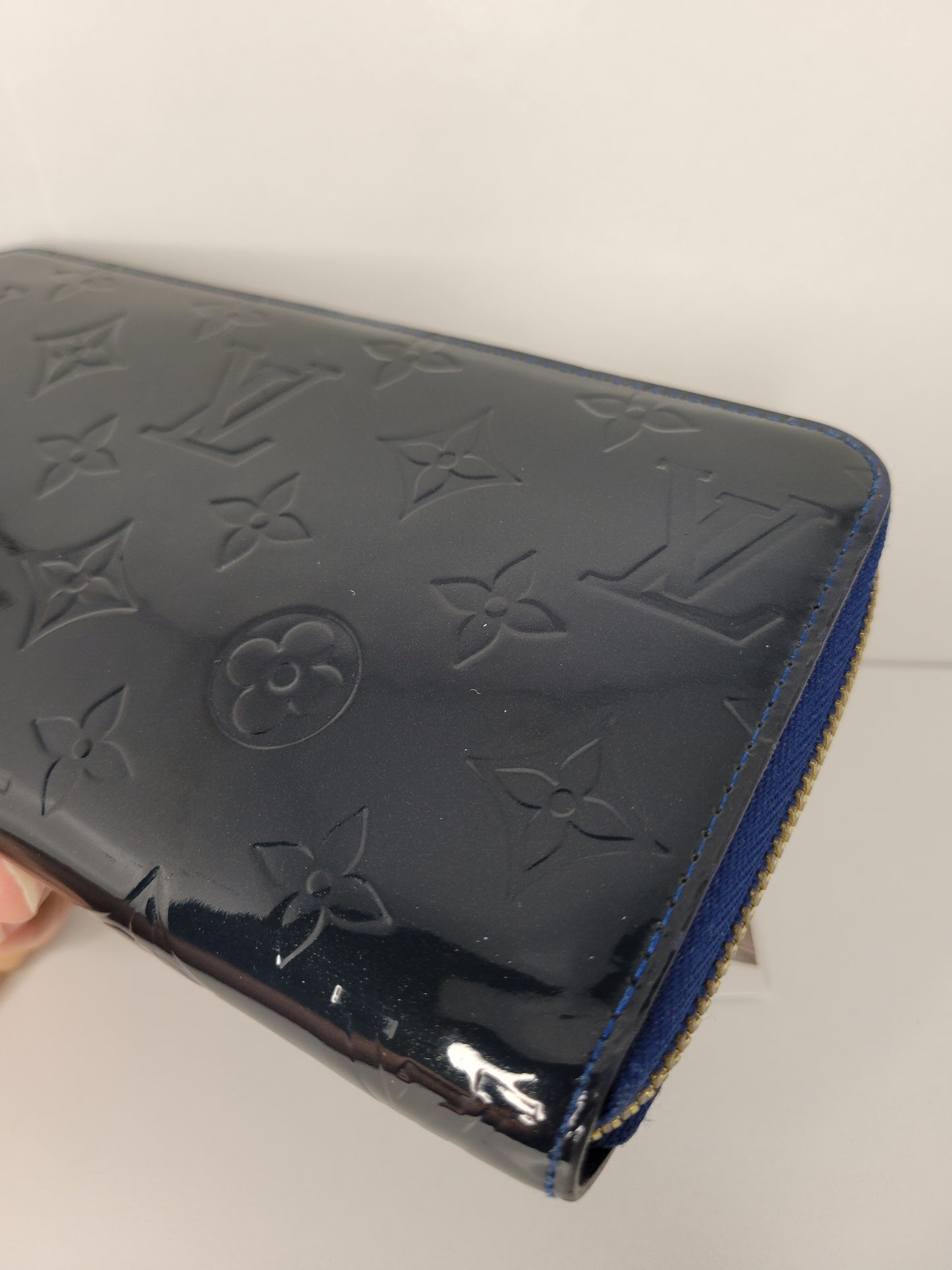 Louis Vuitton Vernis Grand Bleu Zippy Wallet