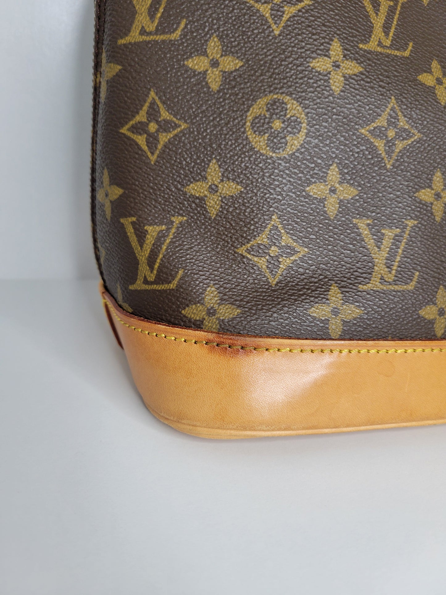 Louis Vuitton Monogram Alma PM BA0955