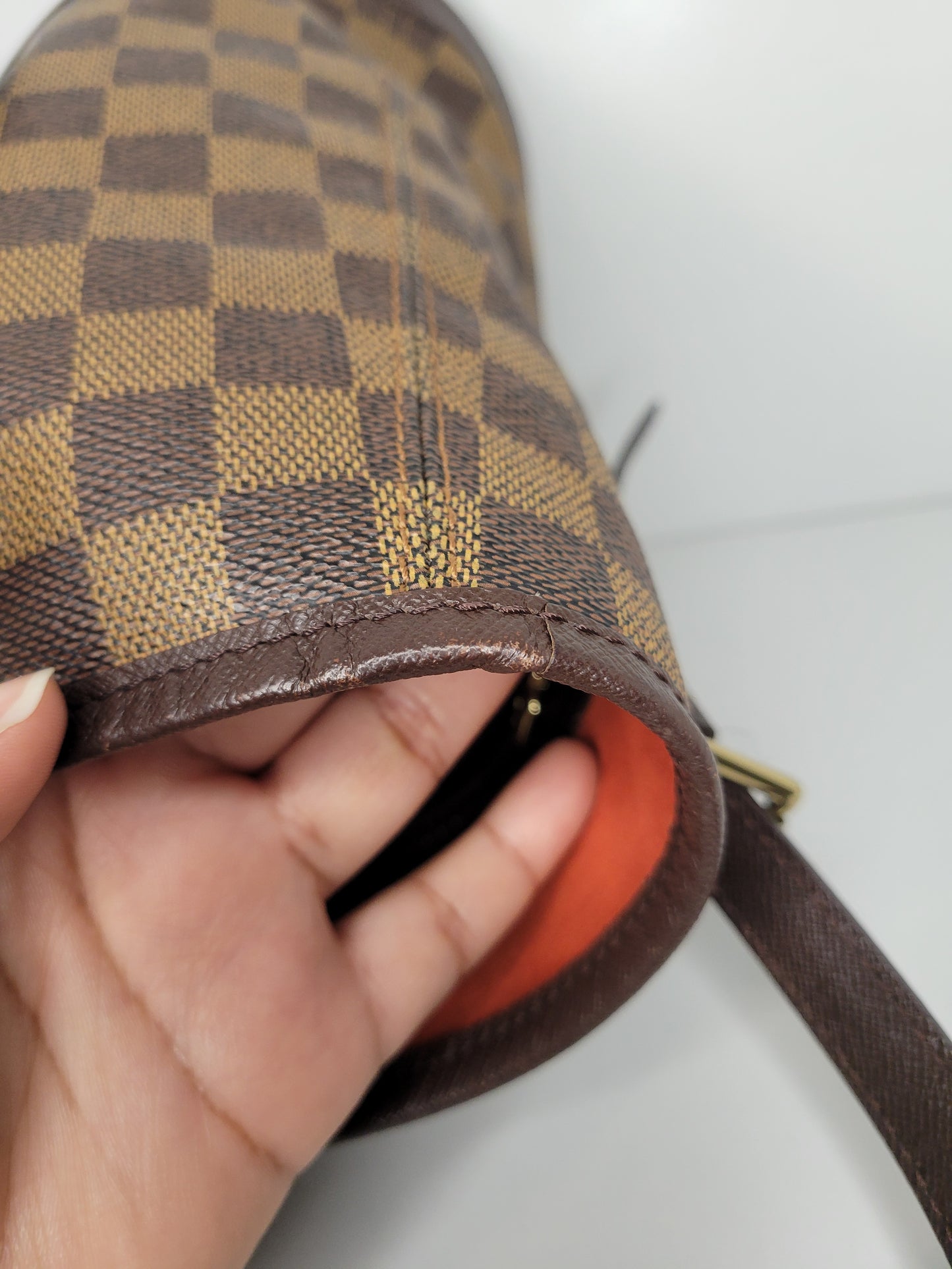 Louis Vuitton Damier Ebene Marais Bucket Bag AR0938