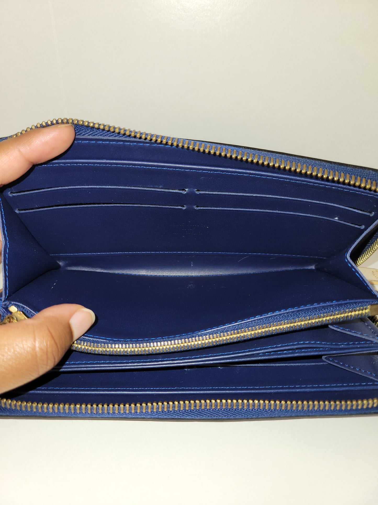 Louis Vuitton Vernis Grand Bleu Zippy Wallet