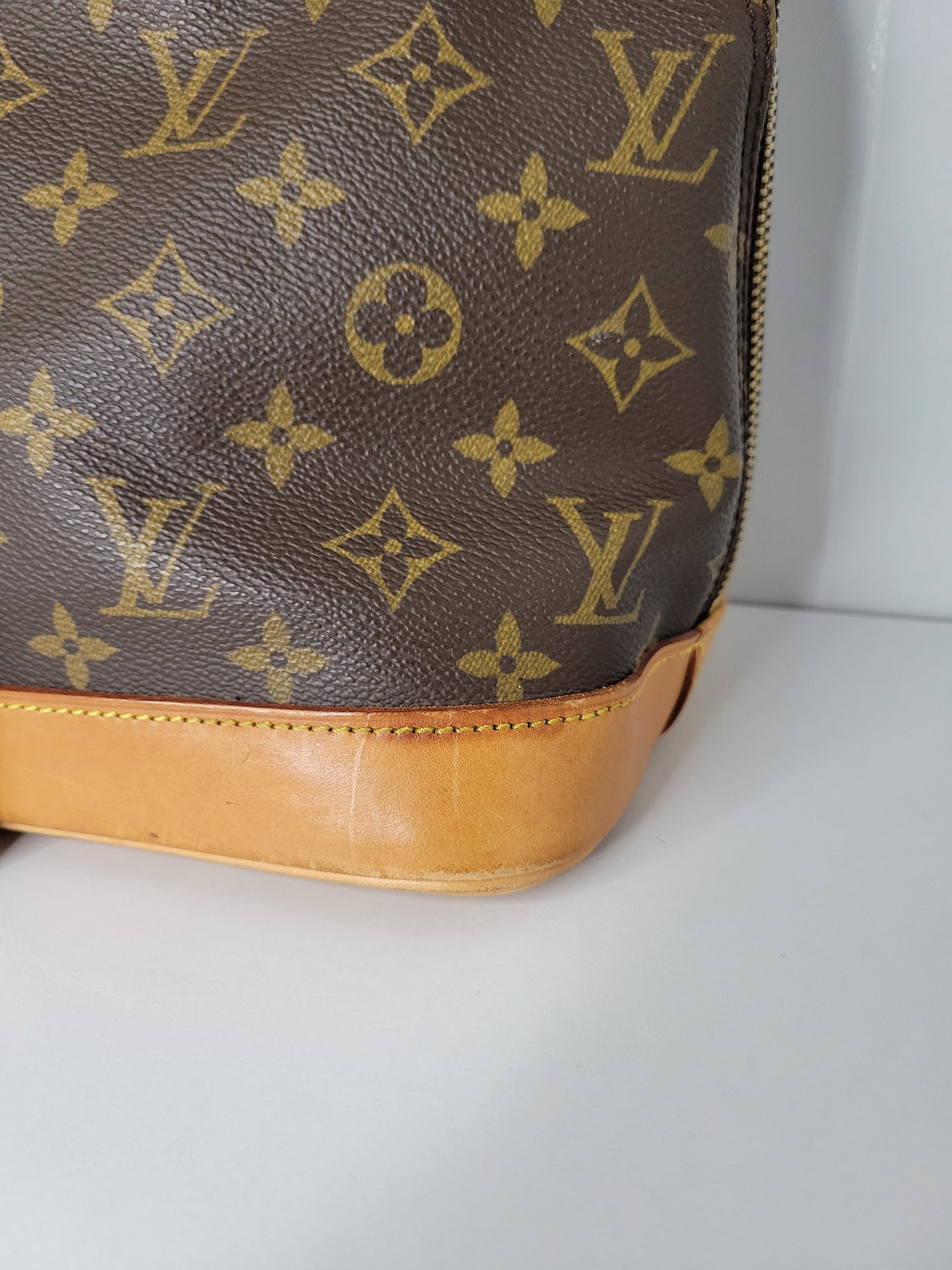 Louis Vuitton Monogram Alma PM BA0955