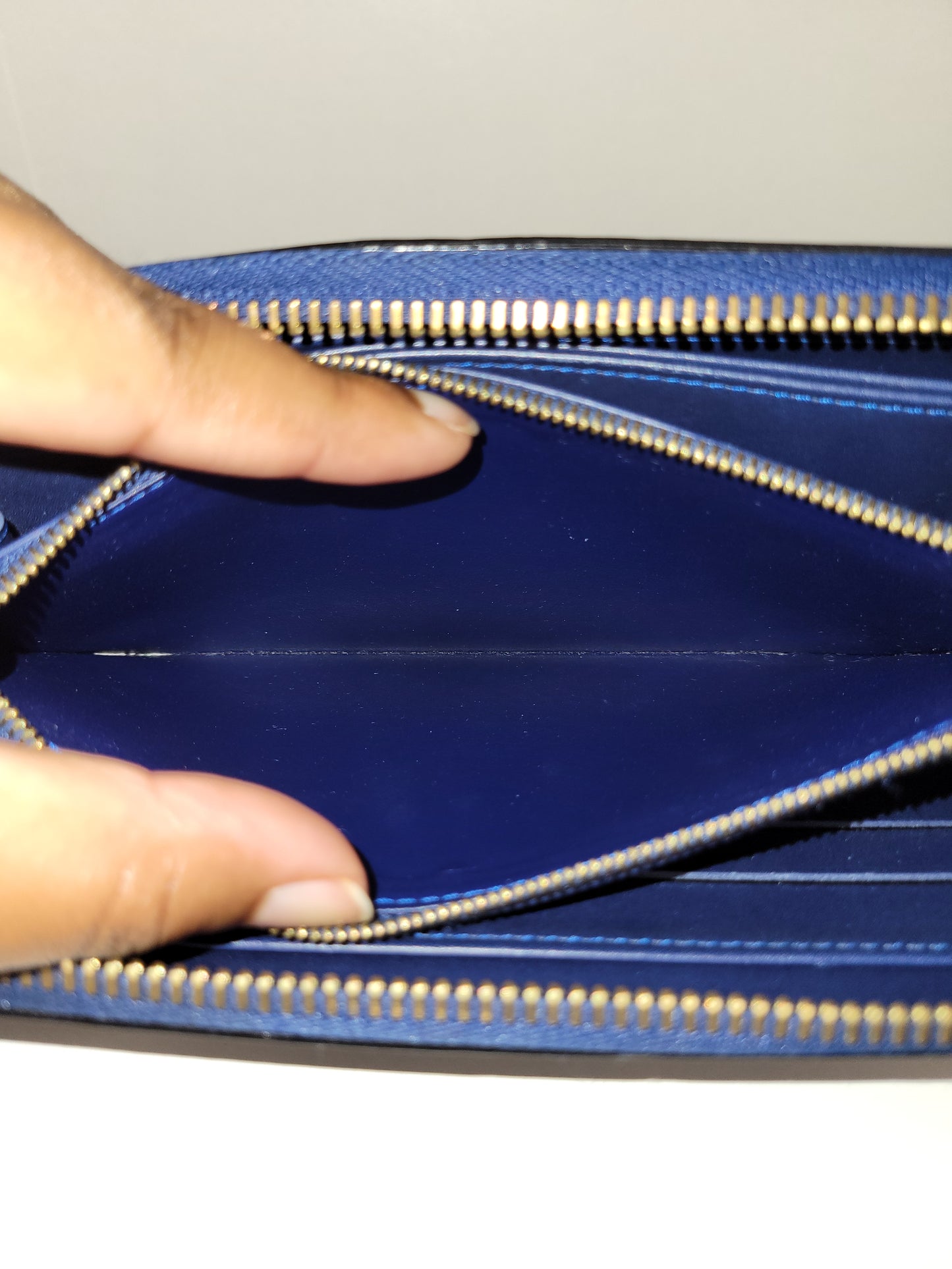 Louis Vuitton Vernis Grand Bleu Zippy Wallet