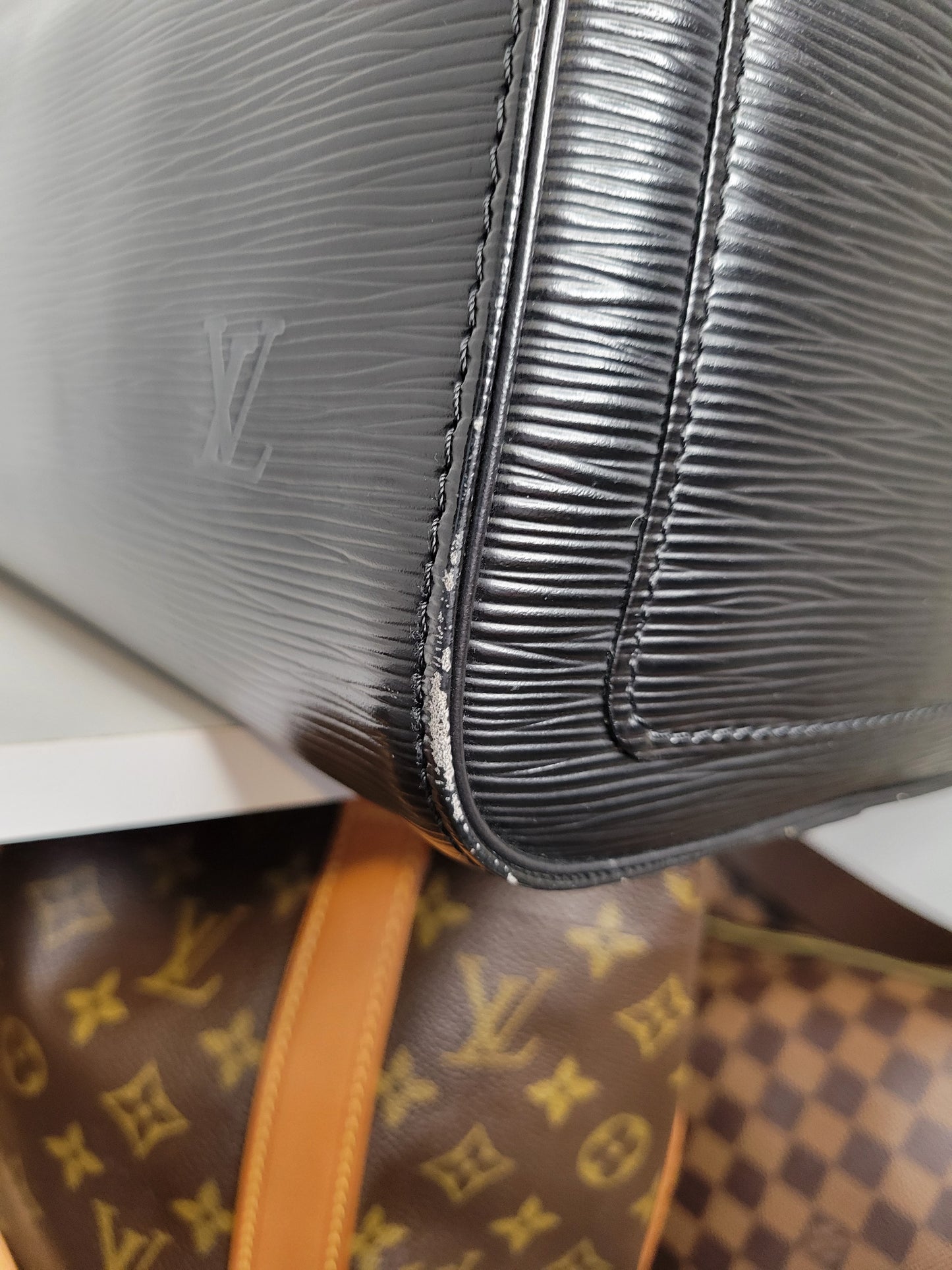 Louis Vuitton Black Epi Speedy 30 VI0945