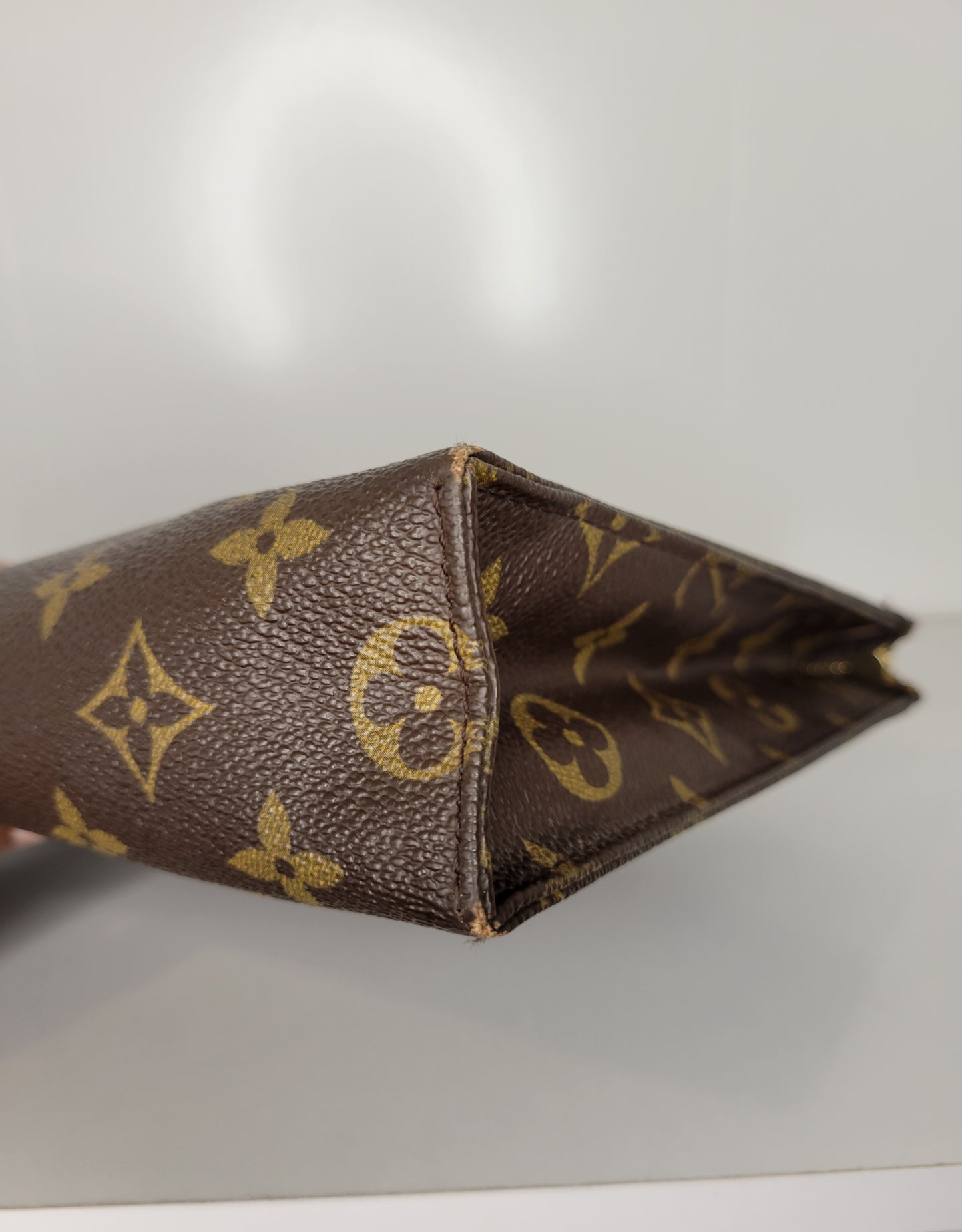 Louis Vuitton Vintage Toiletry 26 873 TH