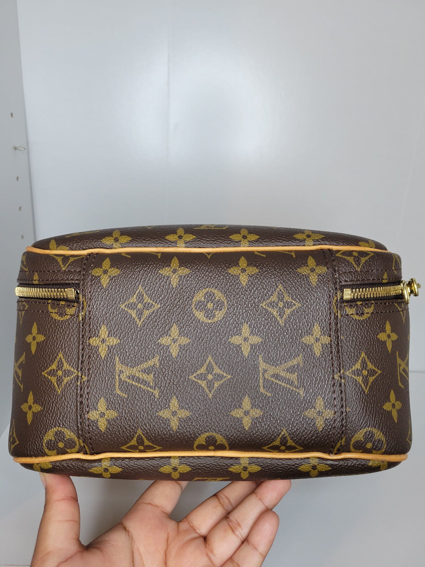 Louis Vuitton Monogram Excursion VI1918