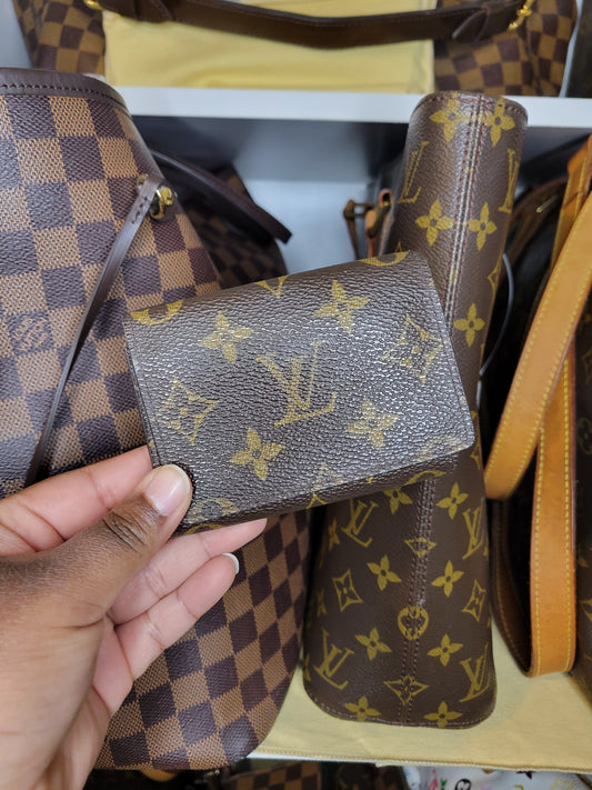 (Reserved) Louis Vuitton Monogram Business Card Holder CA0093