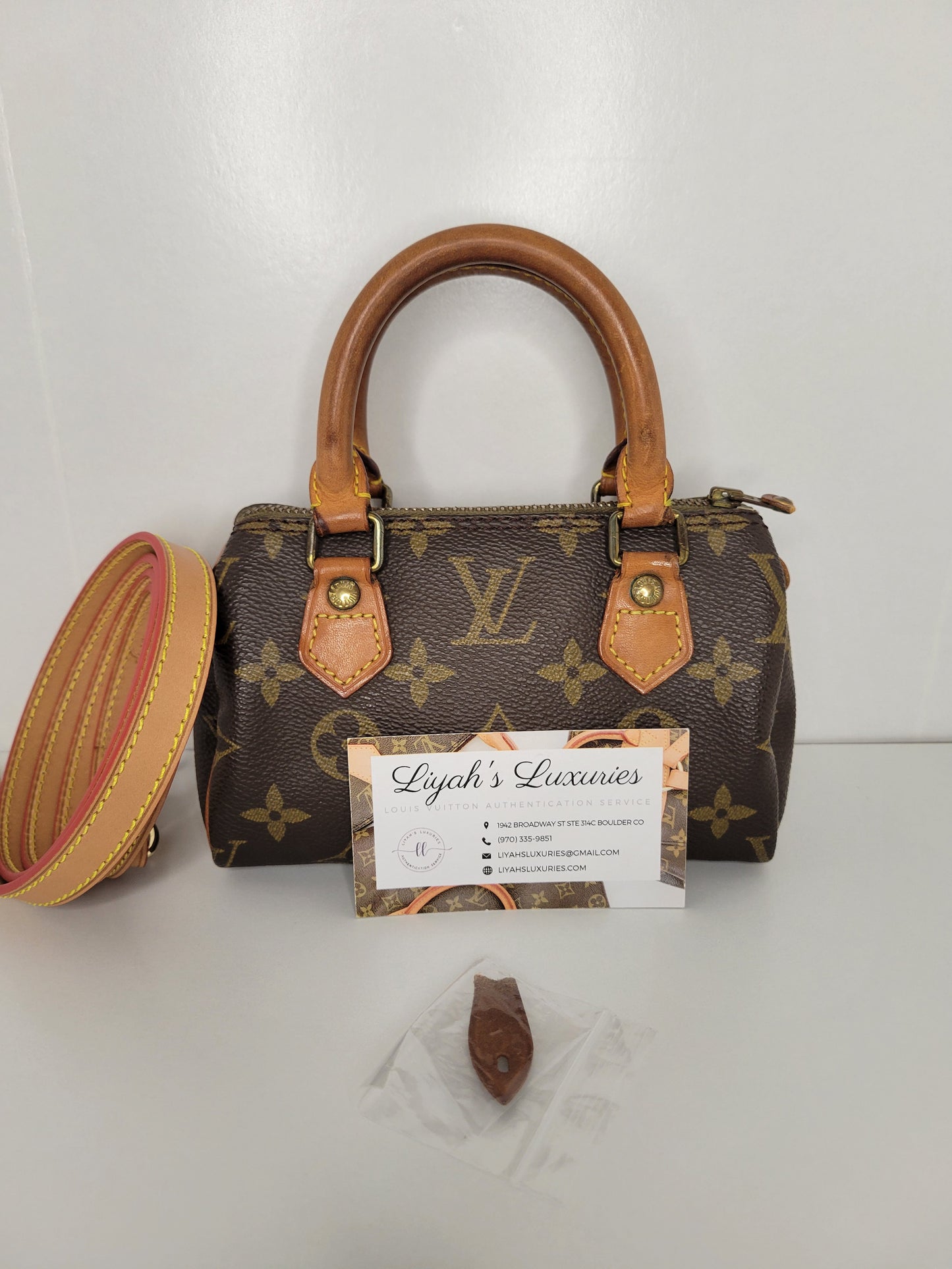 Louis Vuitton Mini Speedy HL w / Strap