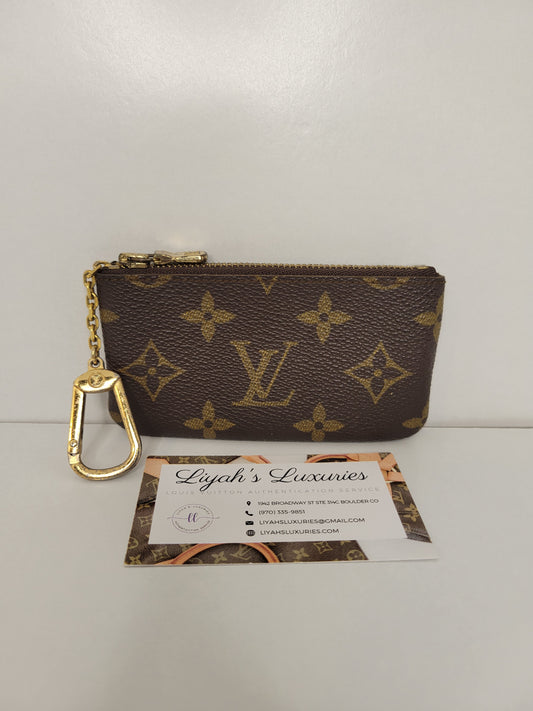 Louis Vuitton Monogram Key Pouch / Cles 8901 ET