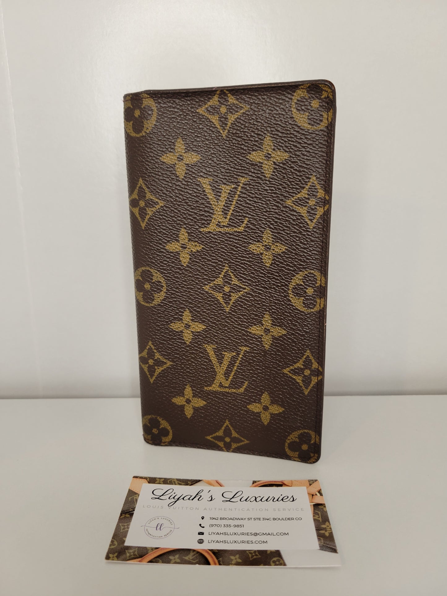 Louis Vuitton Monogram Checkbook Wallet CT0033