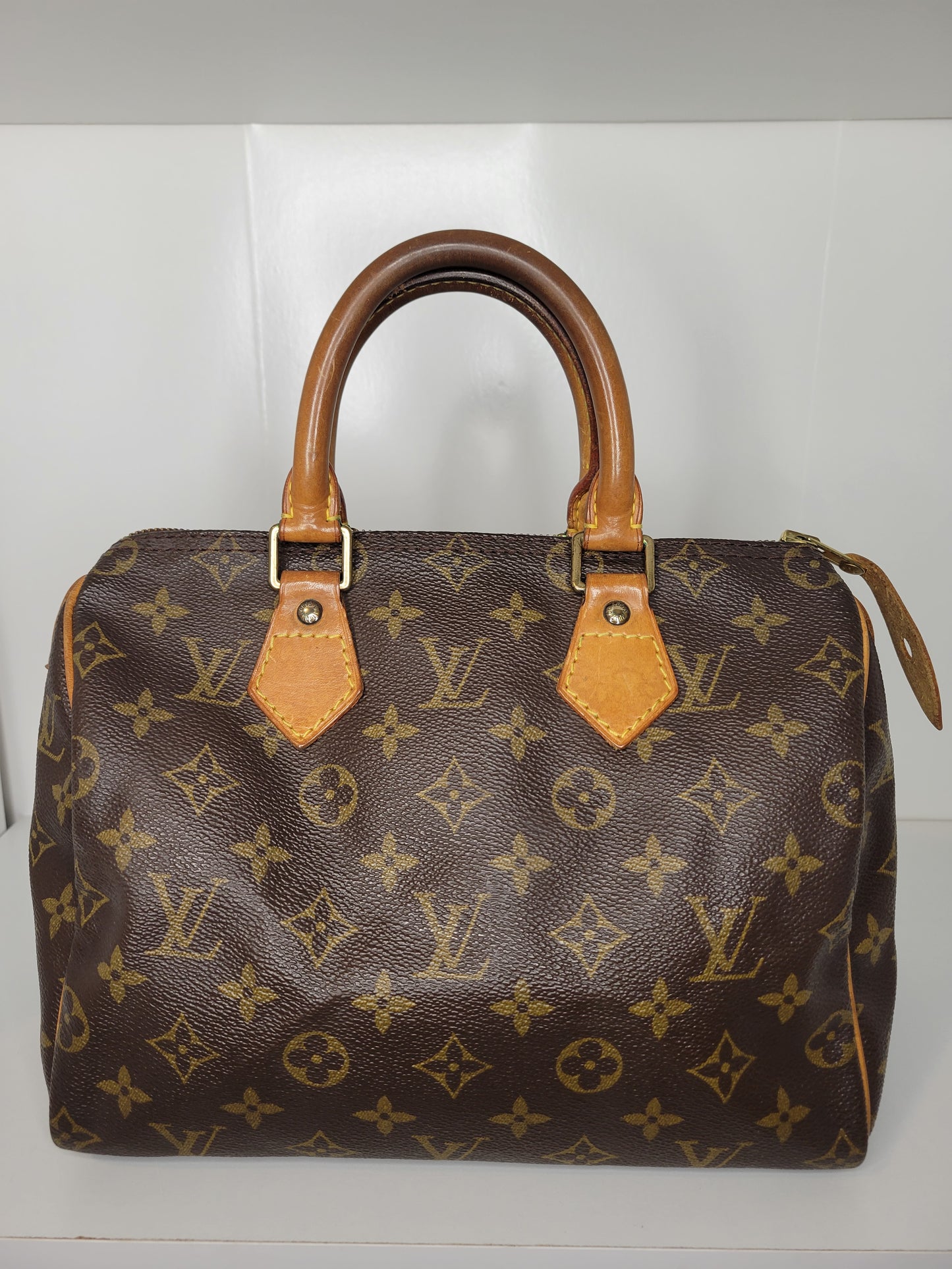 (Reserved) Louis Vuitton Monogram Vintage Speedy 25