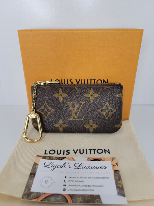 Louis Vuitton Monogram Key Pouch CA0916